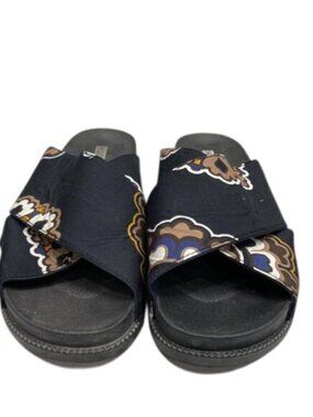 KITH Medallion Cross Strap Slide Sandals